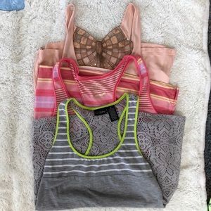 Bundle of 3 tank tops